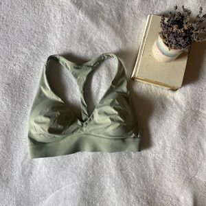 Athleta Sports Bra - Like New!